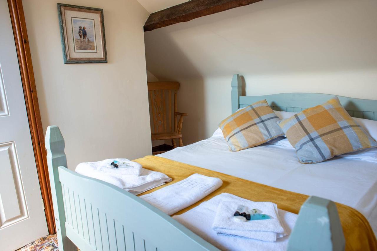 The Horse And Jockey Hotel